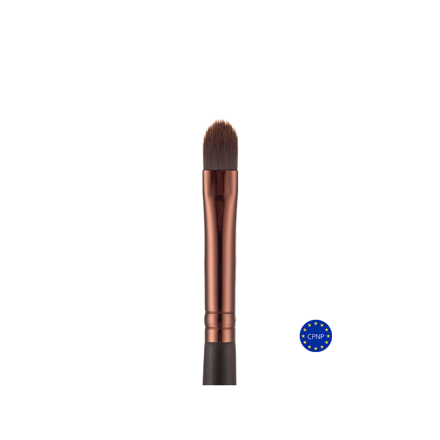 Кисть для макияжа BLACKWOOD 3